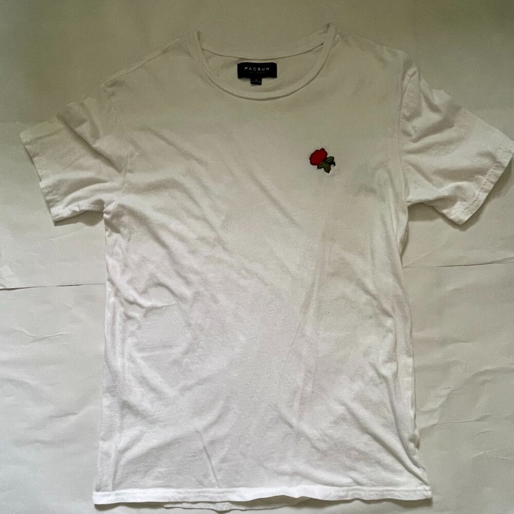 Pac Sun tshirt with rose